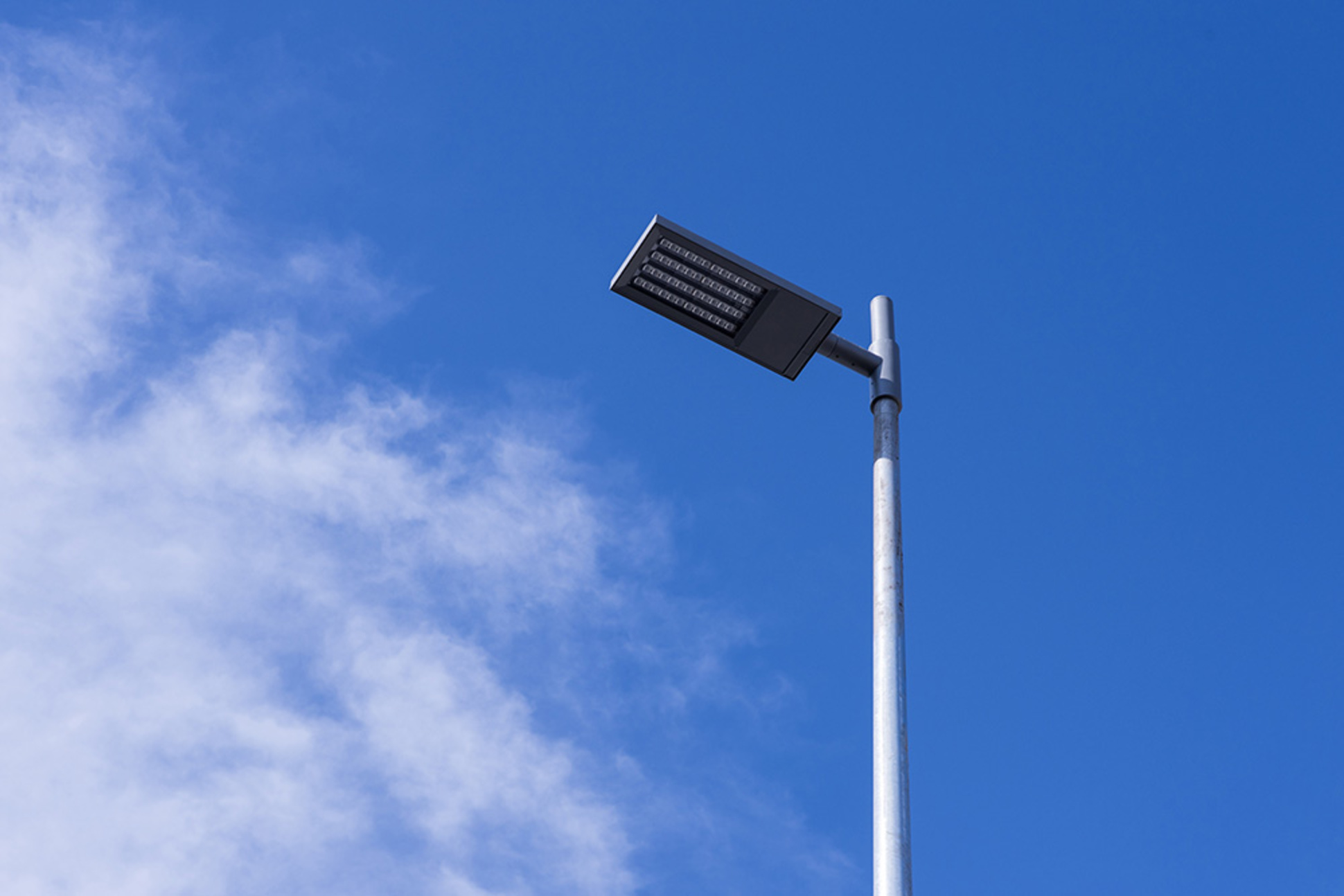 LED-Straßen&shy;beleuchtung bei Muster Elektro in Musterstadt